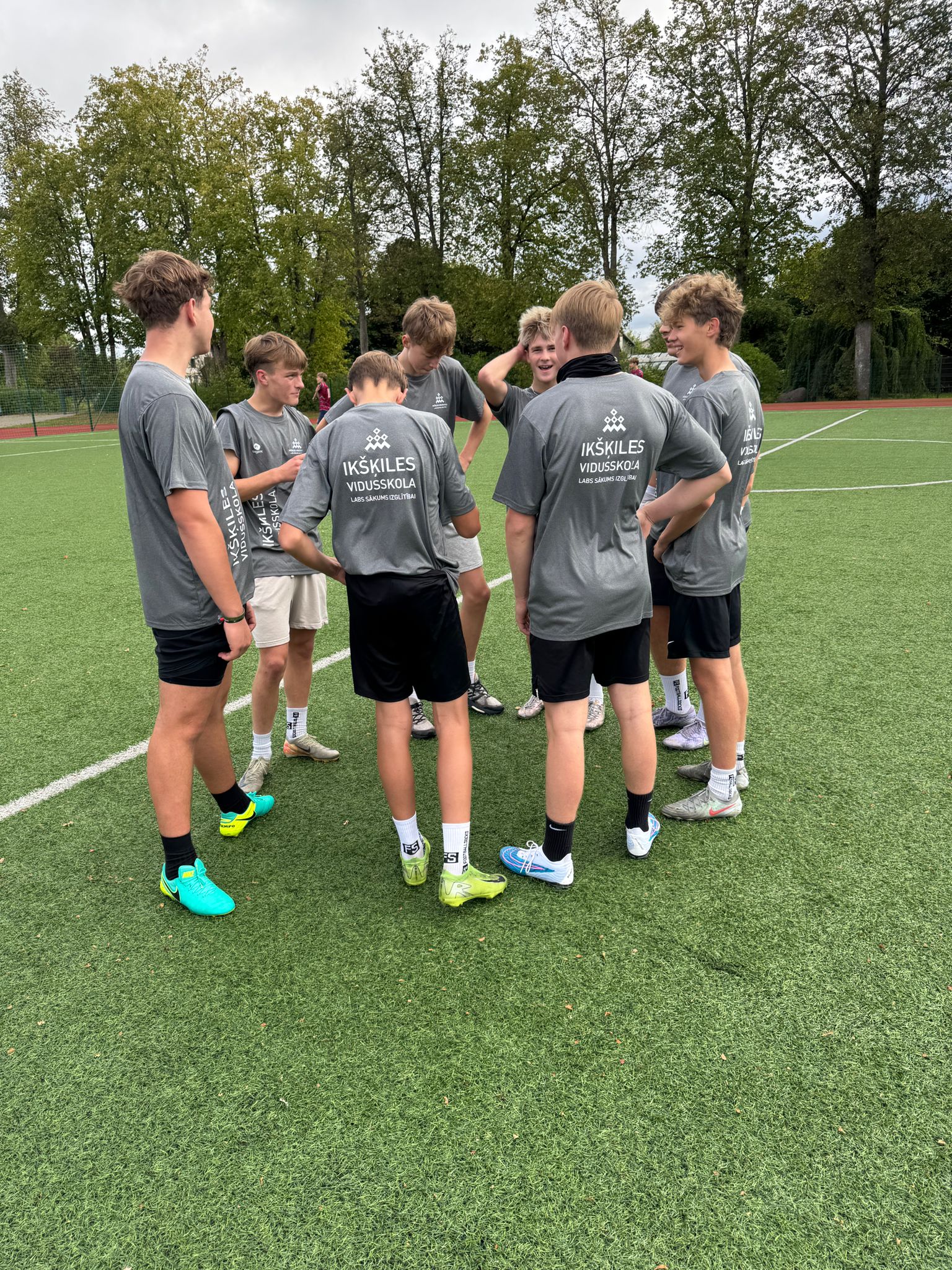 9.klašu futbolisti
